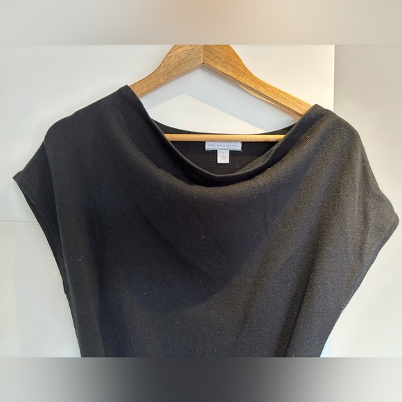 Cap Sleeved Sweater Dress - Picture 6 of 6